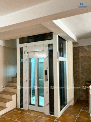 40 Thang máy cửa mở tim