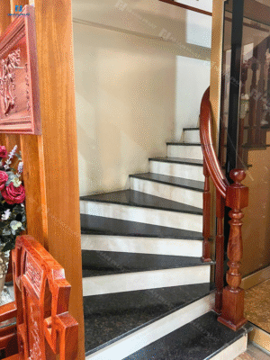 154 Giếng trời hẹp có lắp được thang máy không